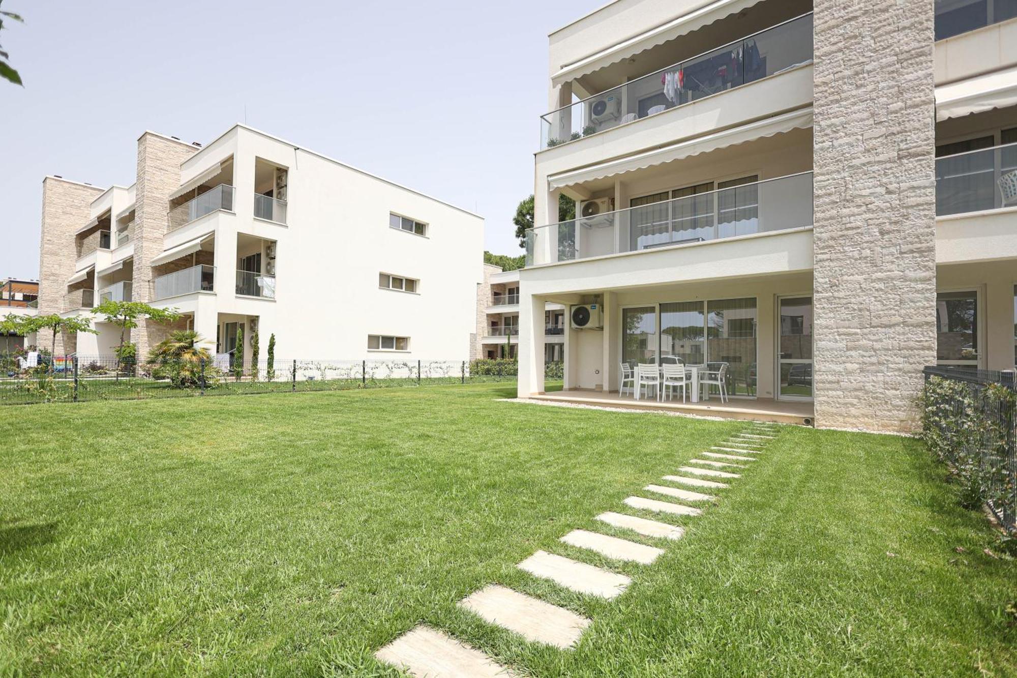 Sanpietro Vacation Rentals Plazhi San Pietro Esterno foto